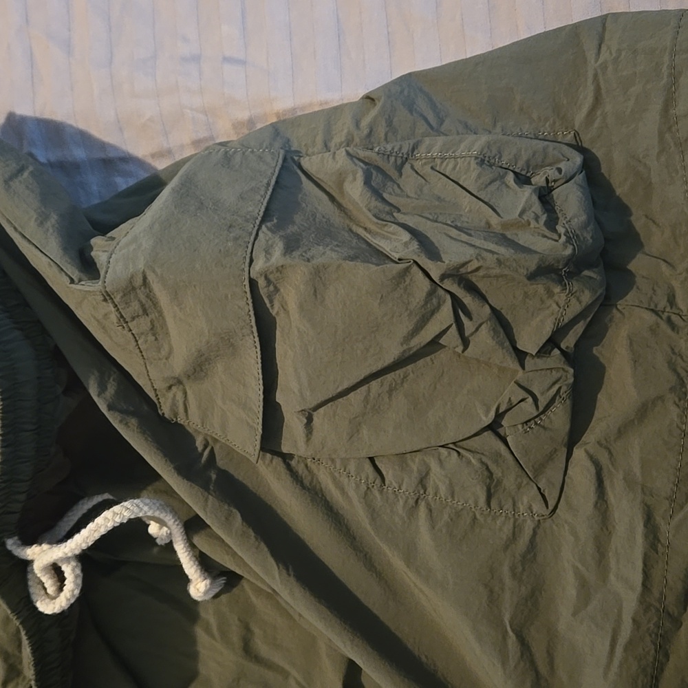 Donni Nylon Cargo Shorts - Picture 6 of 10